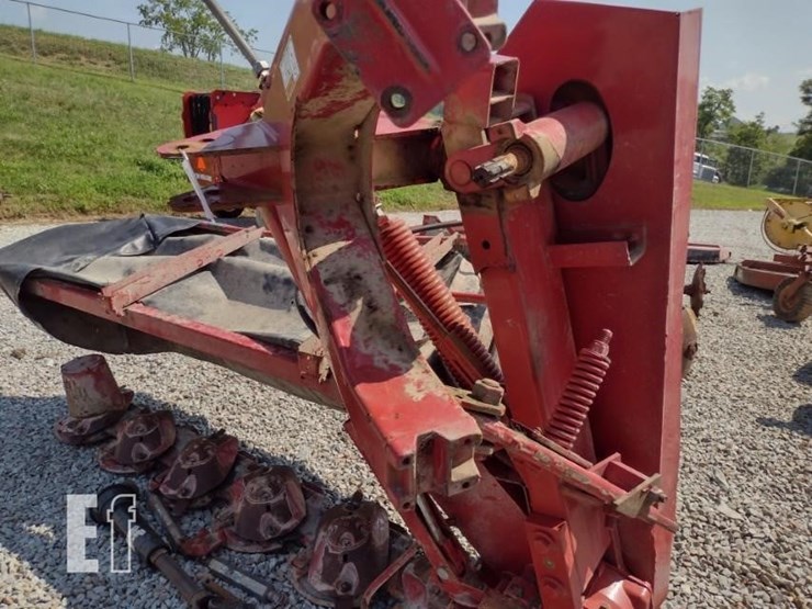 2013-new-holland-h6740-image-5
