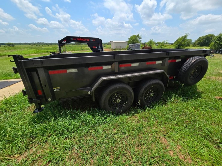 2022-maxxd-dump-trailer-image-3