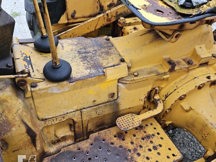 deere-e7320-wilson825-b25-image-16