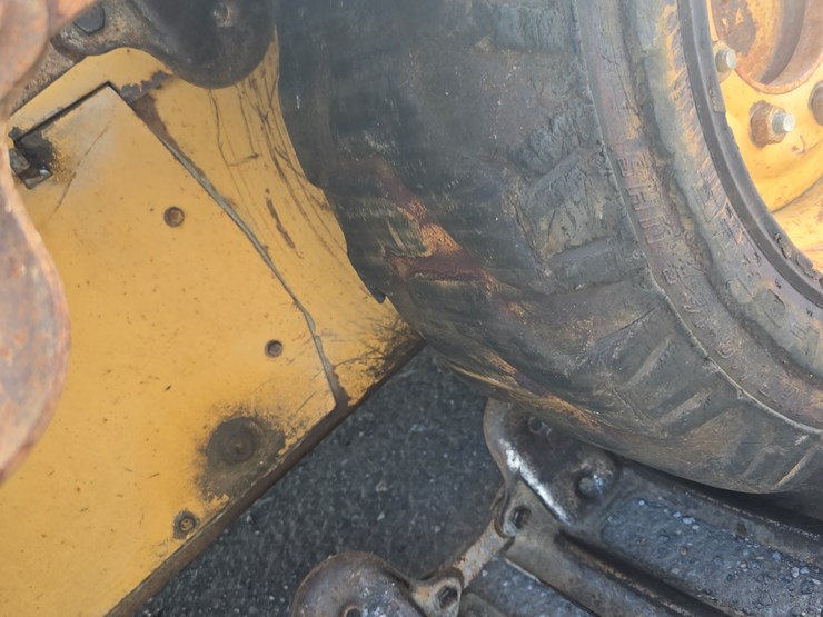 new-holland-lx665-turbo-image-41