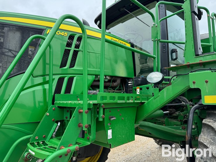 2015-john-deere-r4045-image-15
