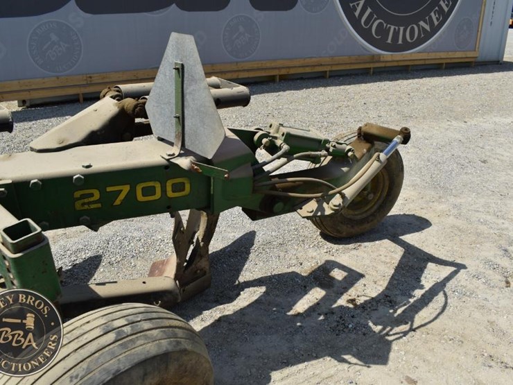 john-deere-2700-image-8