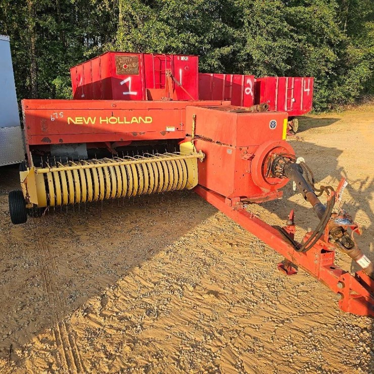 NEW HOLLAND 575