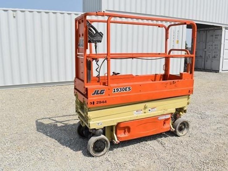 2016-jlg-1930es-image-3