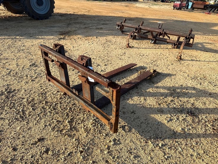 2199---homemade-pallet-forks-image-4