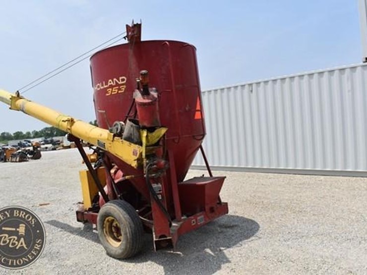 new-holland-353-image-8