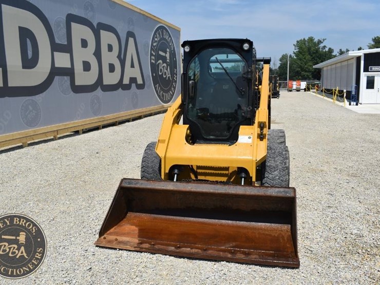 2015-caterpillar-272d2-image-21