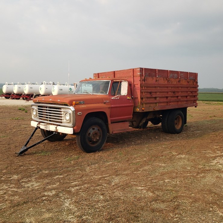 1974 FORD F600