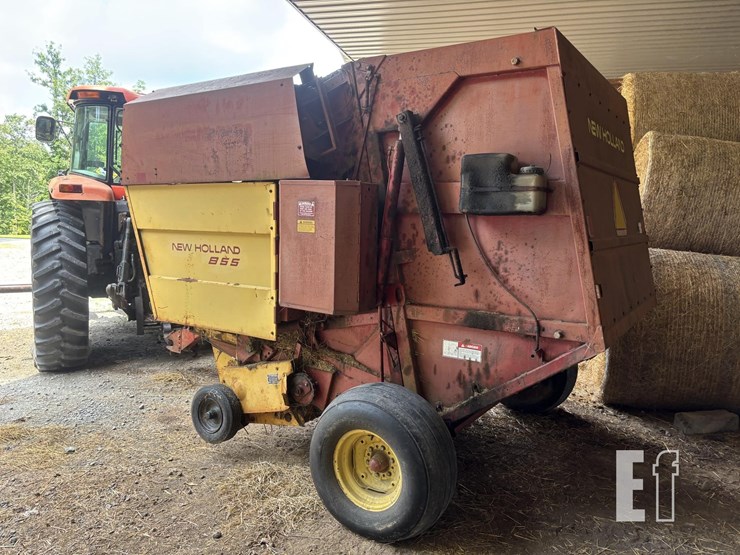 new-holland-855-image-3