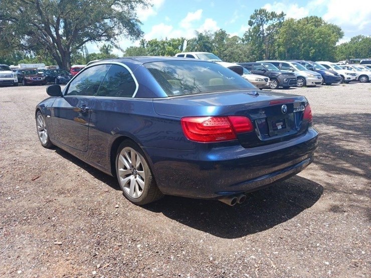 2011-bmw-3-series-runs/moves-328i-image-6