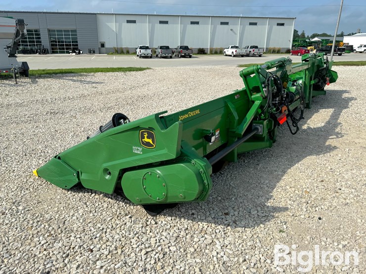 2022-john-deere-c18f-image-6