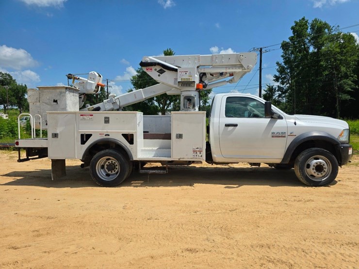 2018-dodge-ram-5500-image-5