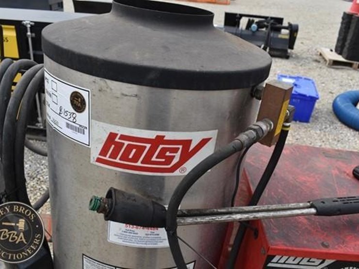 hotsy-pressure-washer-36489-image-3