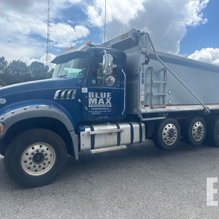 2021 MACK GRANITE 64FR
