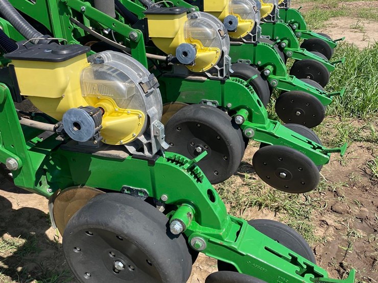2012-john-deere-1790-image-43