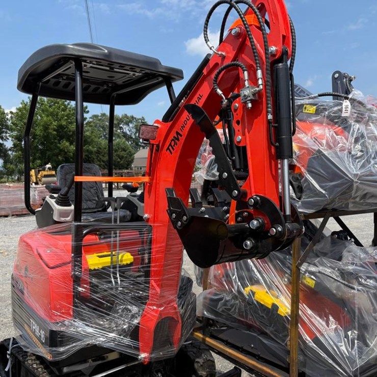 TPM 16 Mini Excavator