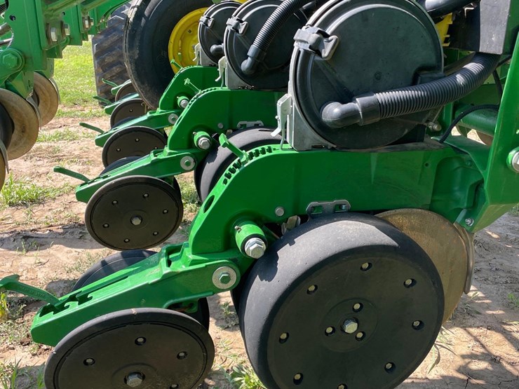 2012-john-deere-1790-image-51
