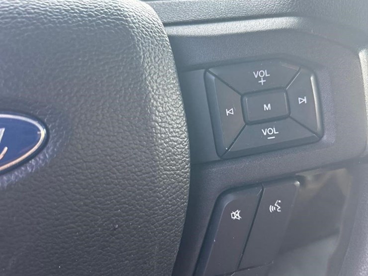 2020-ford-f350-xl-image-45