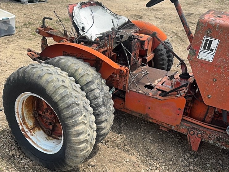jacobsen-tractor-image-3