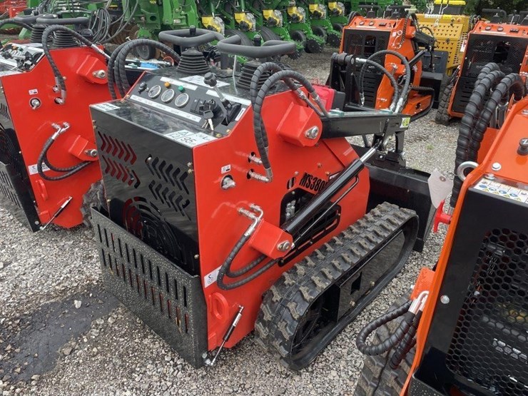 new-mms-skid-steer-loader-image-3