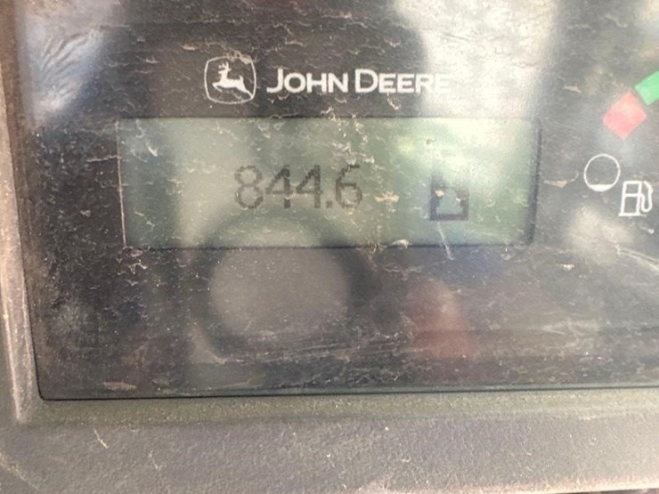 2017-deere-324e-image-12