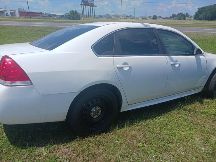 2012-chevrolet-impala-police-image-5