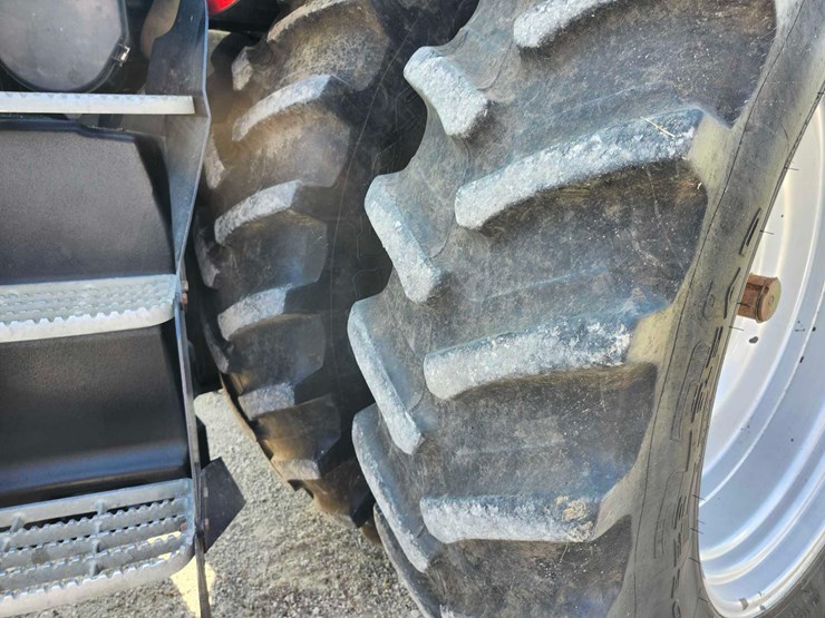 2009-case-ih-magnum-275-image-6