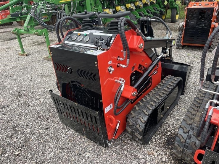 new-mms-skid-steer-loader-image-9