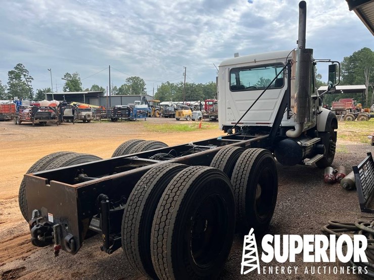 (x)-(11-1)-2009-mack-gu713-t/a-truck-tractor-w/-da-image-4
