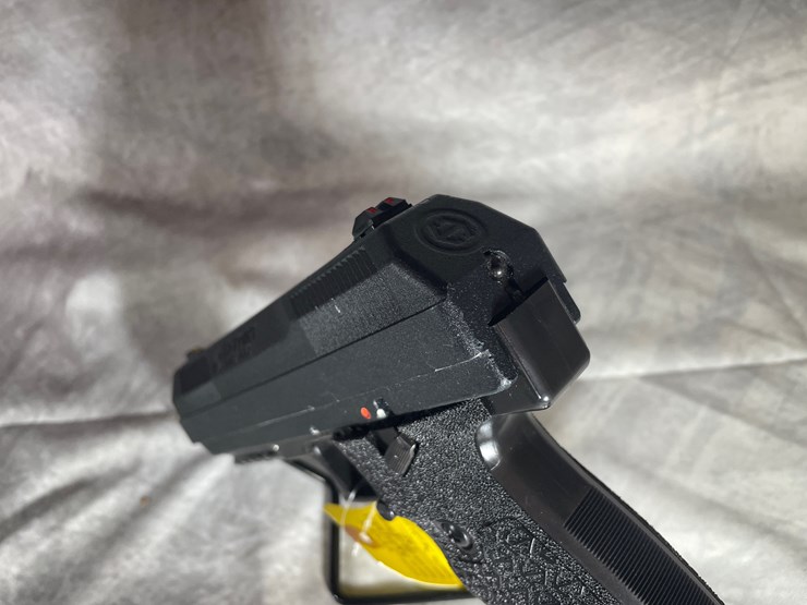 #4396-•-hi-point-jxp-10mm-auto-semi-auto-pistol,-sn:-x6011350-image-17