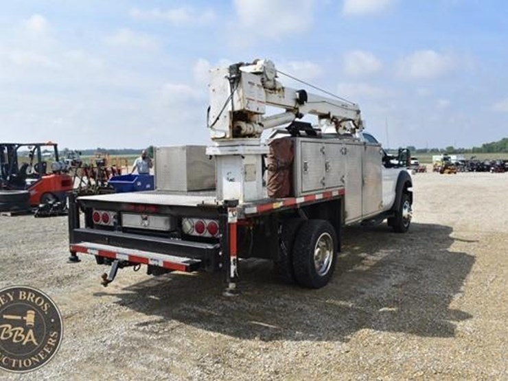 2013-ford-f550-image-69