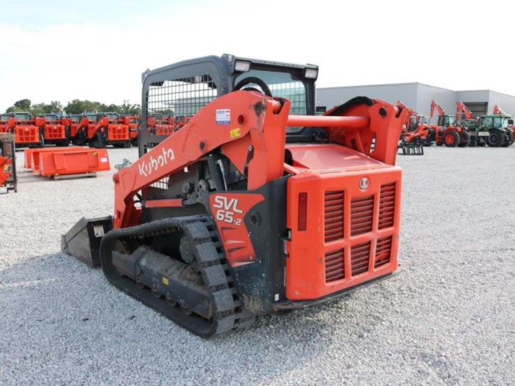 kubota-svl65-2-image-2