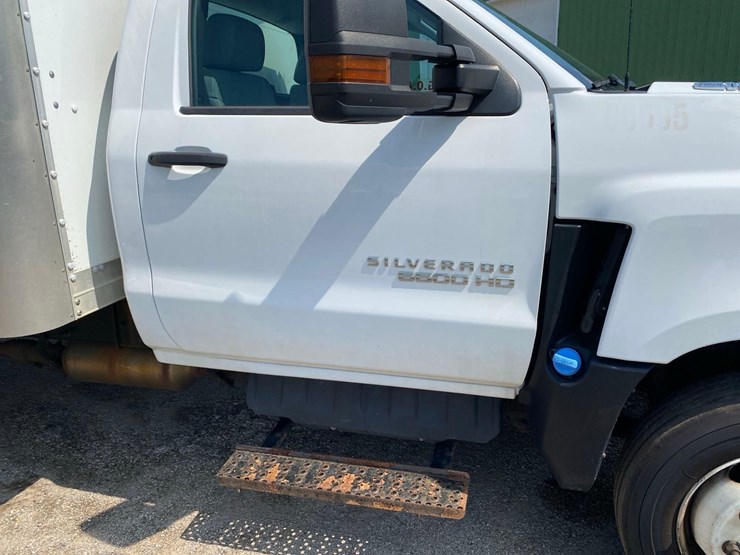 2019-chevrolet-6500-image-15