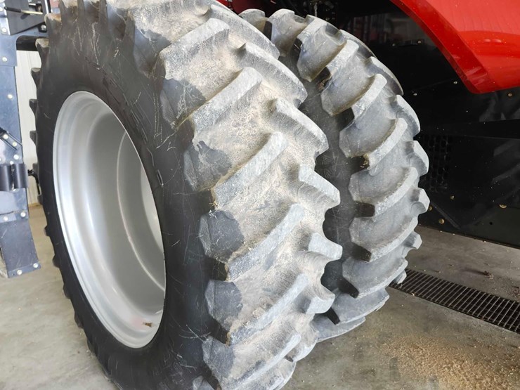 2009-case-ih-6088-image-4