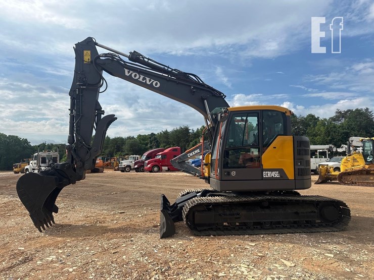 2021-volvo-ecr145el-image-3