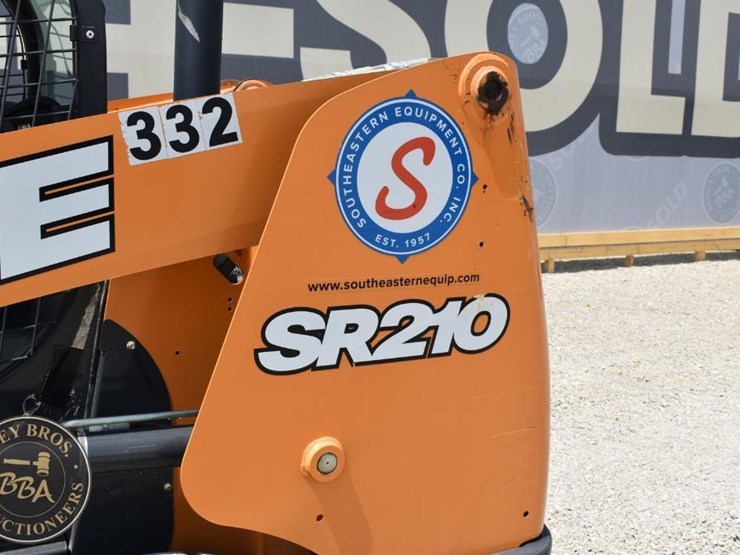 2019-case-sr210-image-9