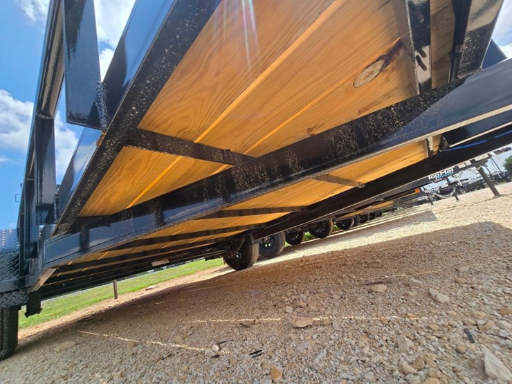 2025-load-trail-utility-image-15
