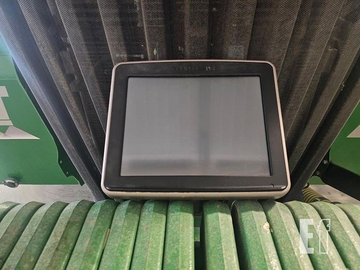 2017-john-deere-2630-image-2