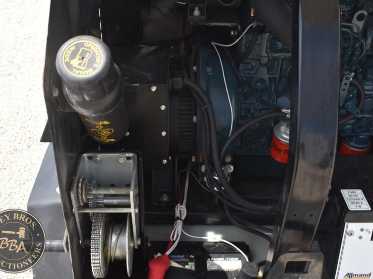 2019-allmand-bros-night-lite-v-series-image-21