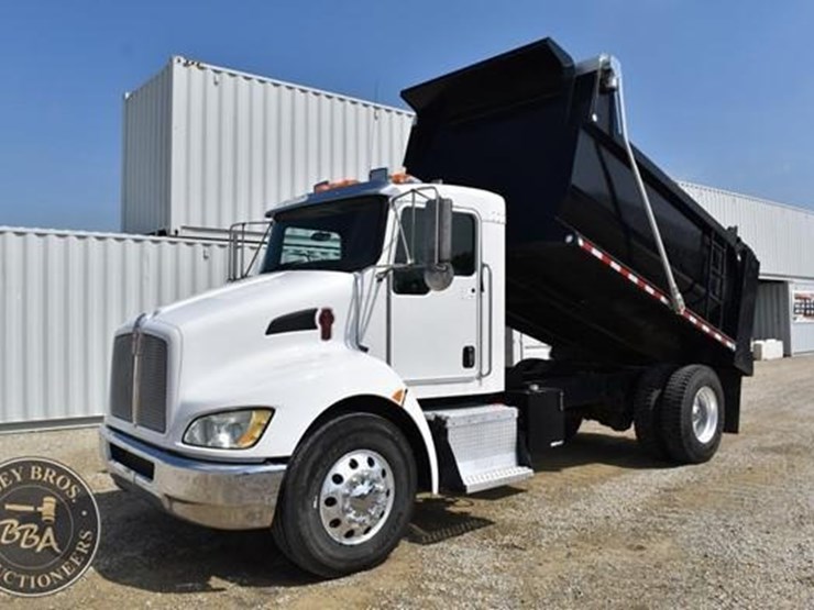 2012-kenworth-t370-image-2