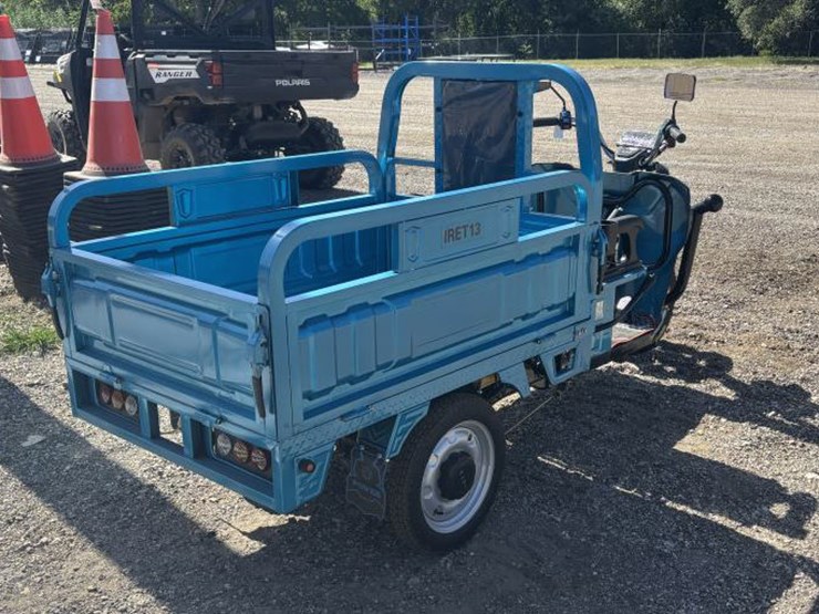 #8-•-electric-tricycle-w/-dump-bed---model:-iret13-image-3