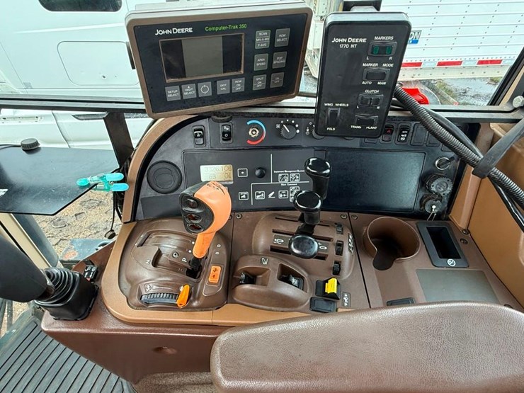 john-deere-7830-image-18
