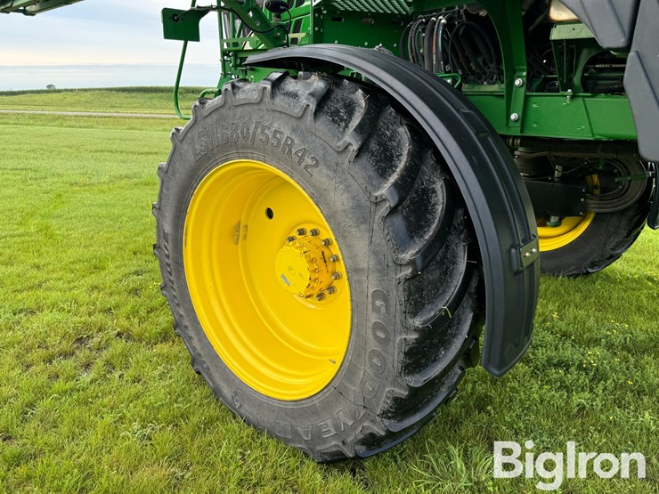2019-john-deere-r4038-image-17