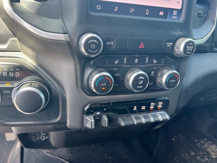 2022-dodge-2500-image-34
