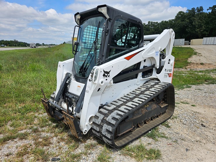 2021-bobcat-t770-image-2