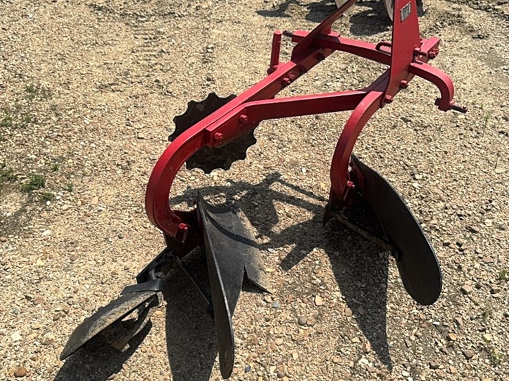 dearborn-2-bottom-plow-image-3
