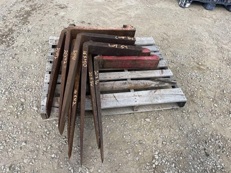 4-sets-of-pallet-forks-image-4