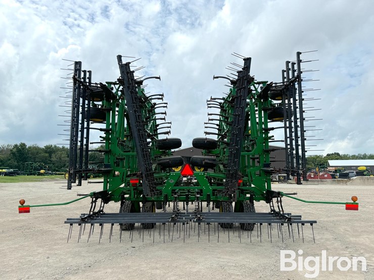 2020-john-deere-2020-image-6