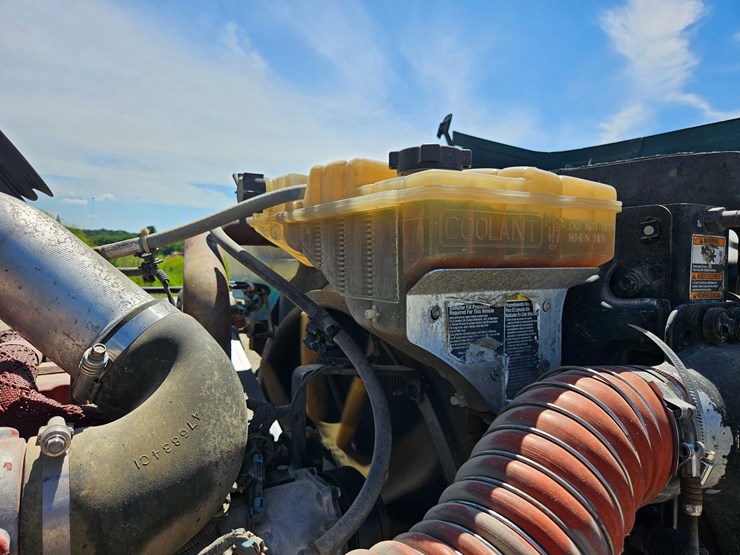 2012-peterbilt-382-image-46