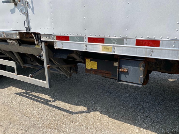 2018-hino-338-image-14
